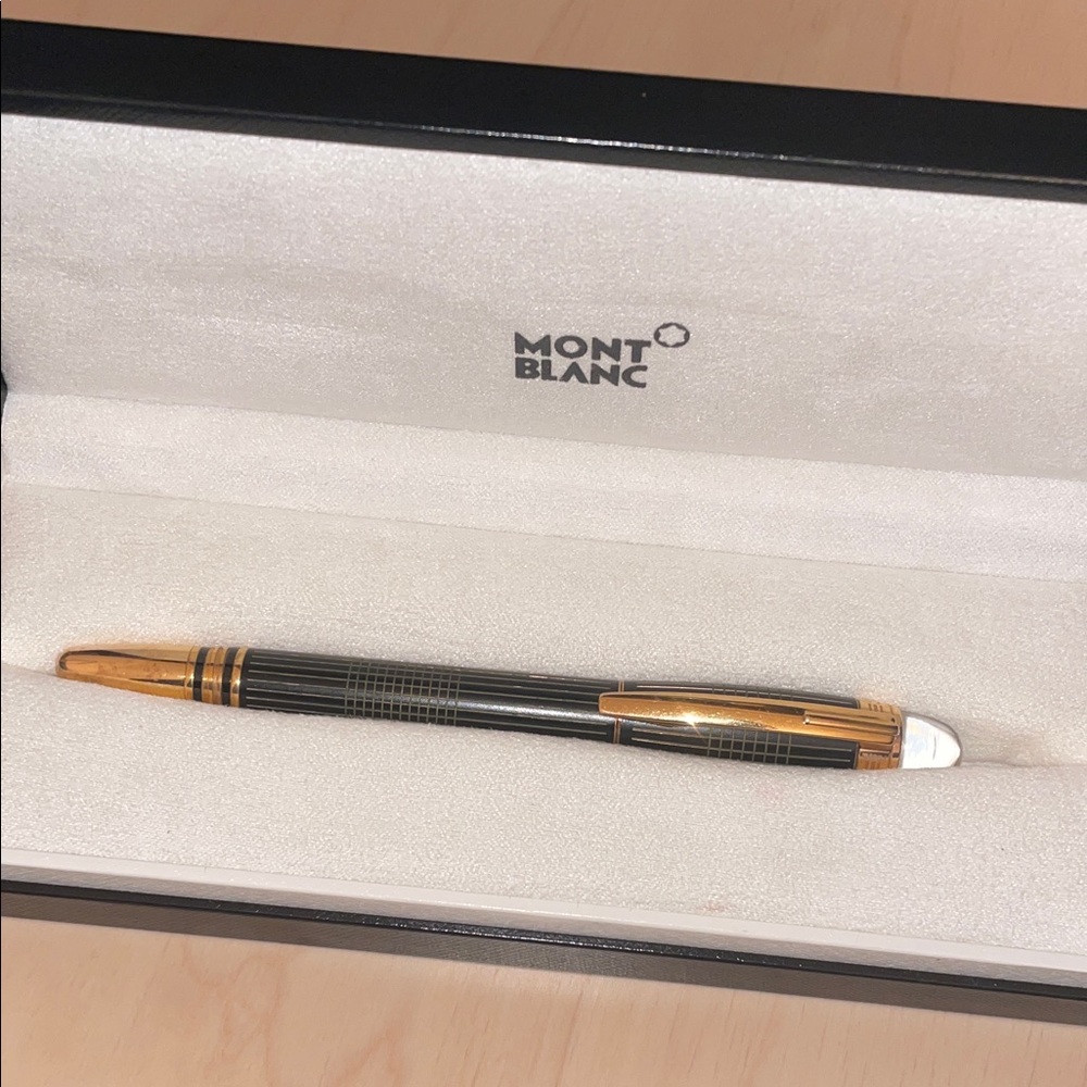 Montblanc Starwalker Red Gold Pen